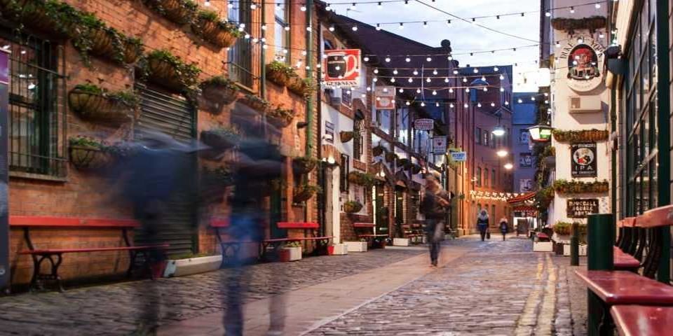 City Street shot by Northern Irish Photographer Ricky Parker