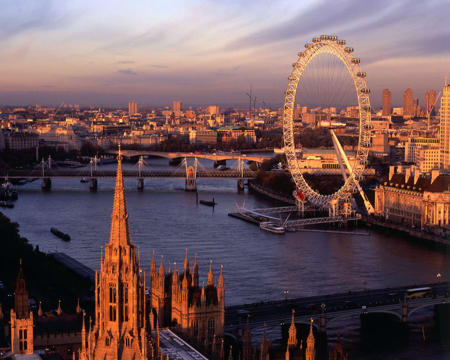 England Tour attractions in London, seen on a tour of England and Ireland