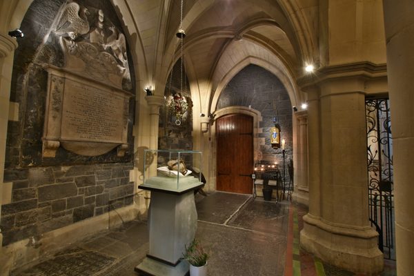 Chapel of St. Laud featuring the preserved heart of St. Laurence O'Toole